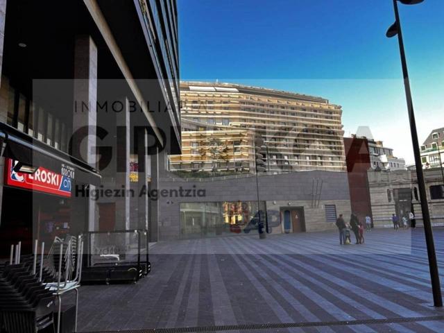 Local En alquiler en San Sebastian photo 0