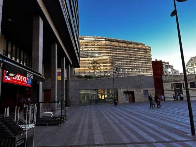 Local En venta en San Sebastian photo 0