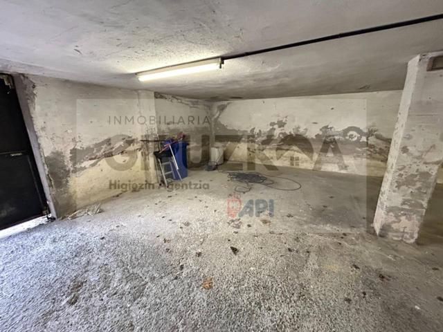 Parking En venta en Astigarraga photo 0