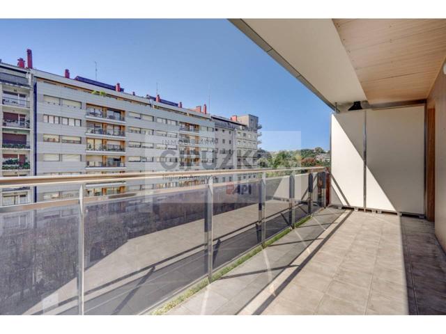 Piso En venta en San Sebastian photo 0