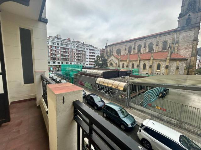 Piso En venta en San Sebastian photo 0