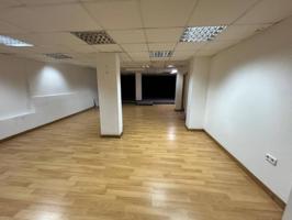 Almacén En alquiler en San Sebastian photo 0