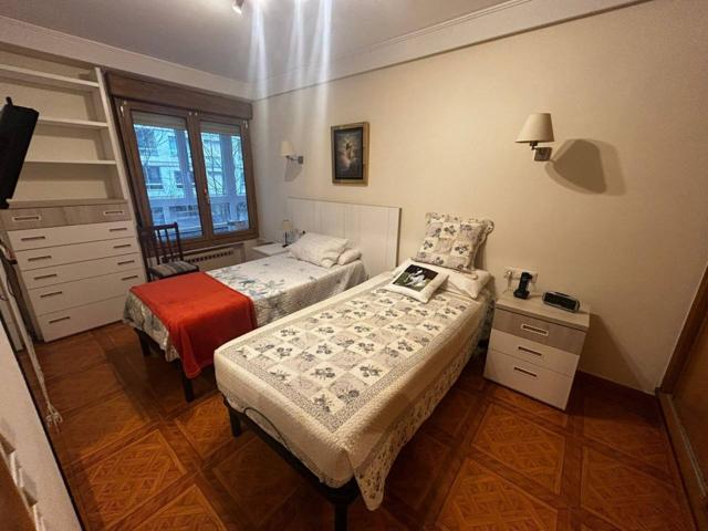 Piso en venta en Amara Berri(20010) photo 0