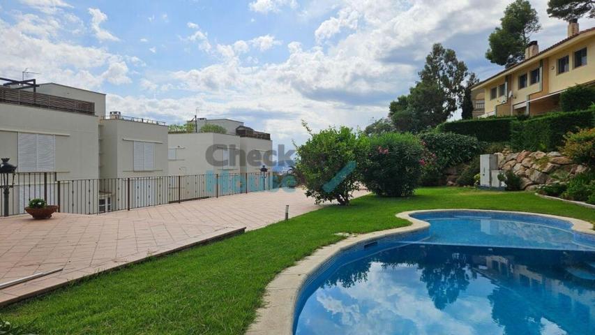 Adosada en Venta en Sant Feliu De Guixols Girona photo 0