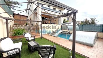 Adosada en Venta en Palamos Girona photo 0